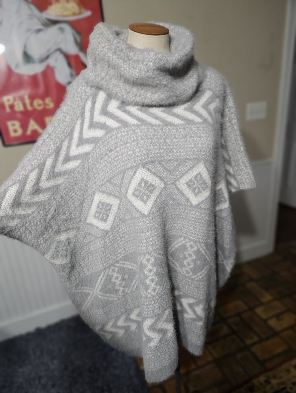 Mad Style Super Soft Poncho One Size
